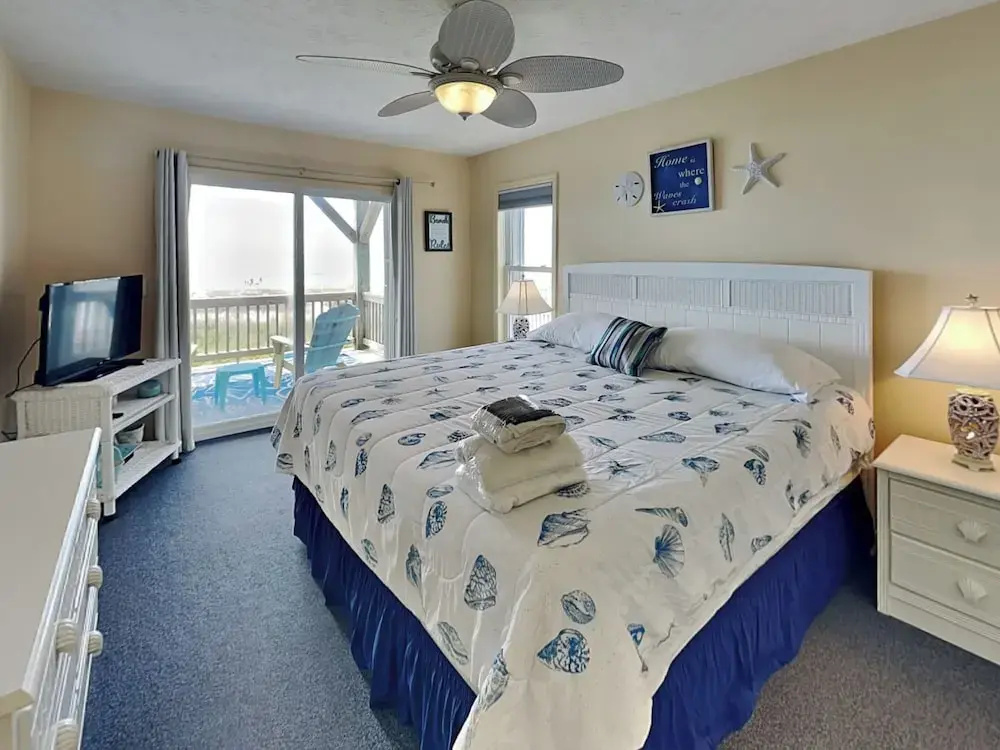 Twin Palms by Topsail Realty