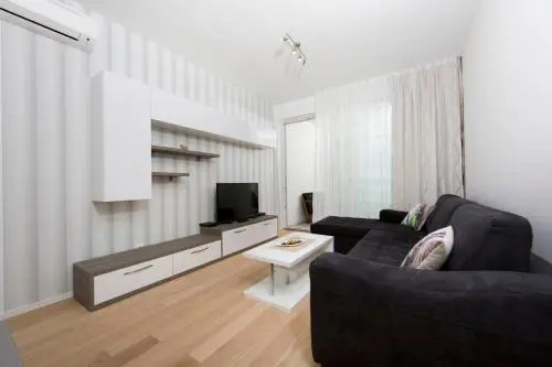 Apartment Ema