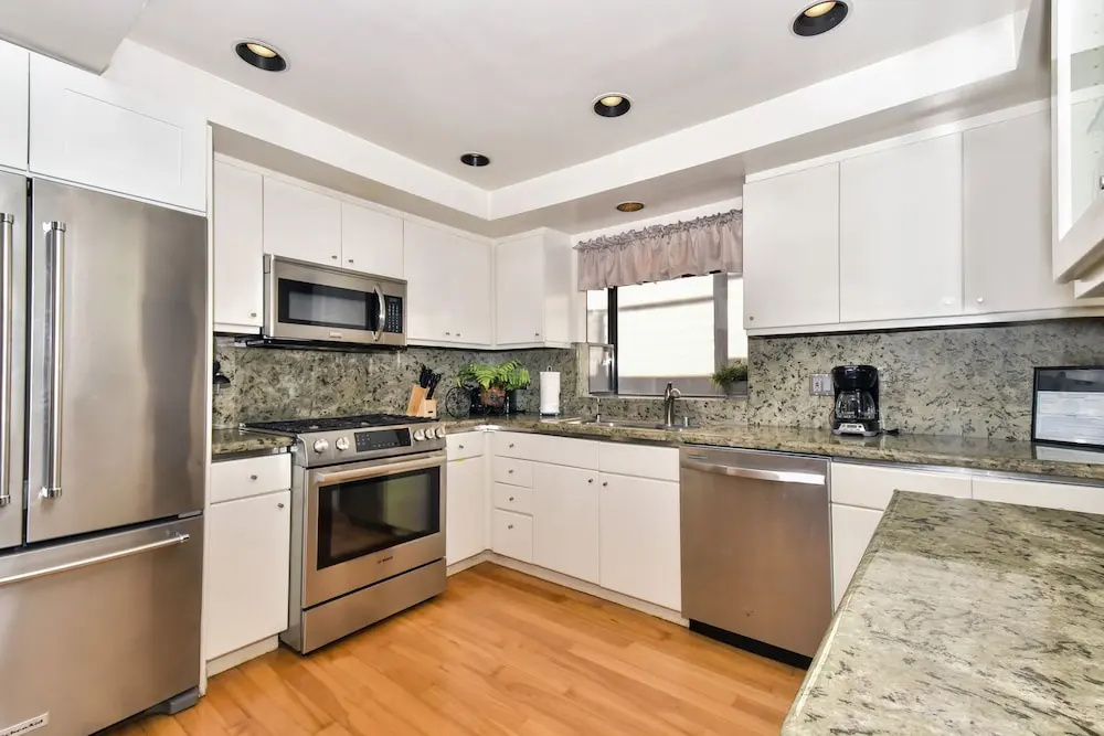 303 5 35th St 68220 by RedAwning