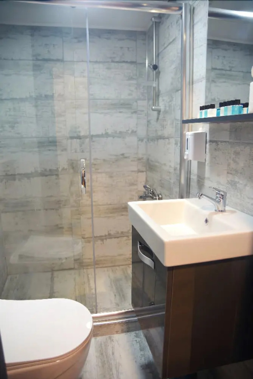 Taksim Larissa hotel suites