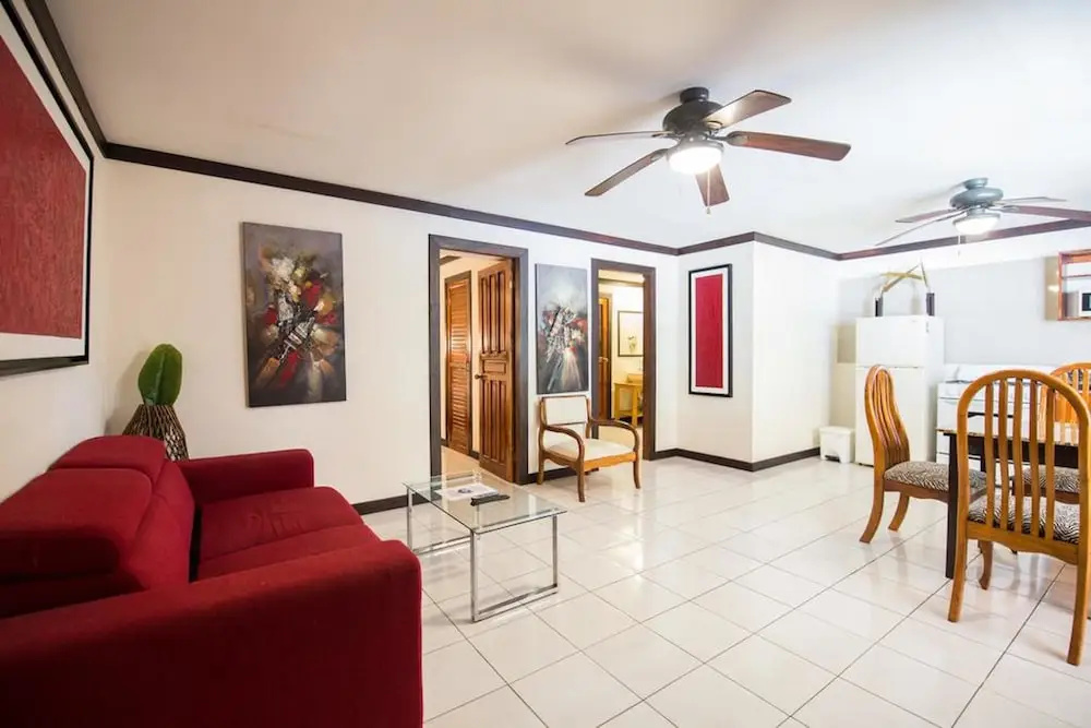 Tuanis Aparthotel