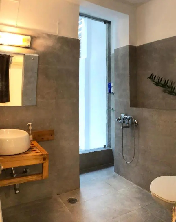 House 44 2BHK