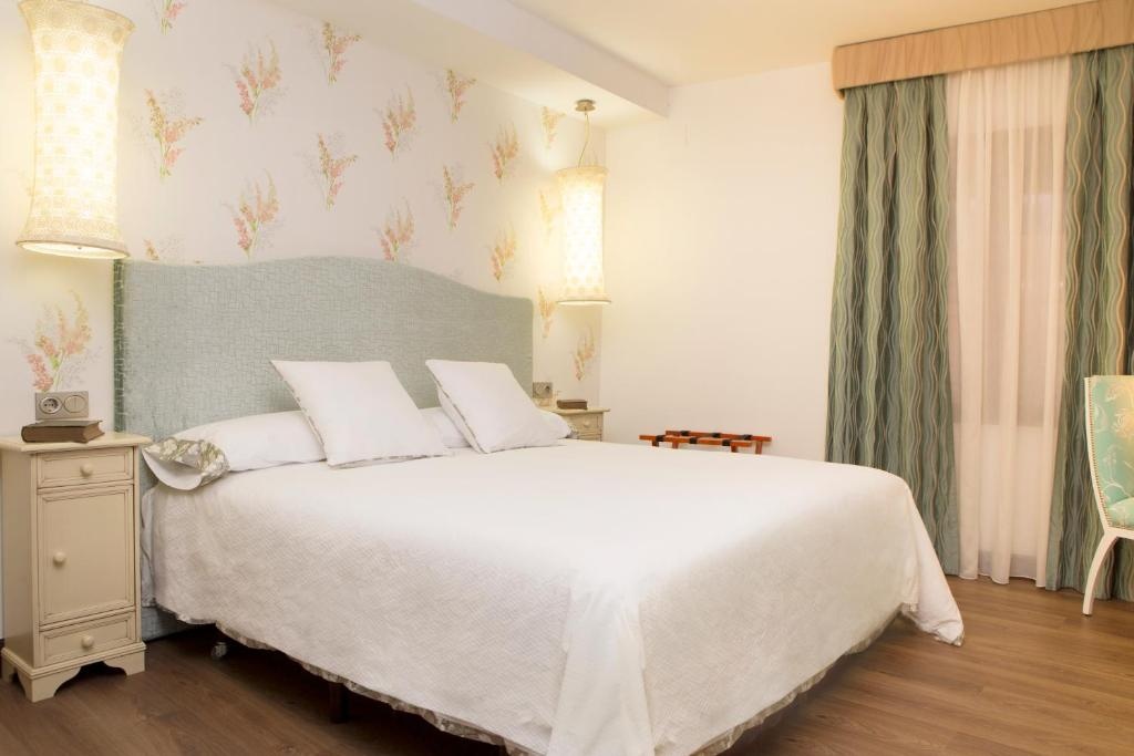 Hotel Hierbaluisa