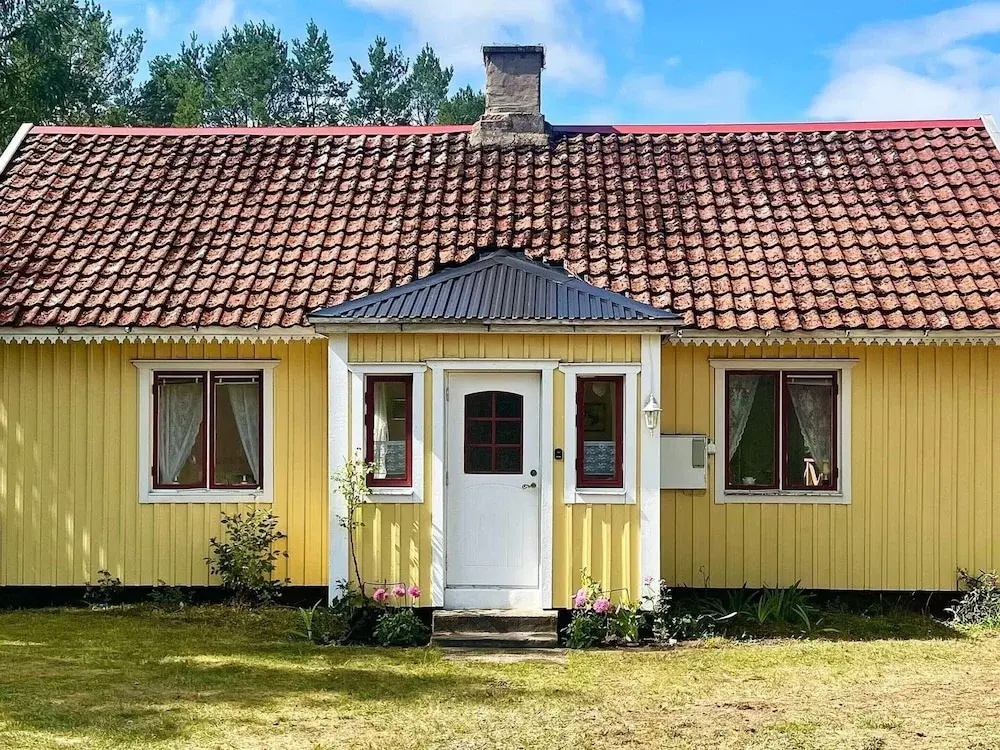 7 person holiday home in HÖGSBY-By Traum