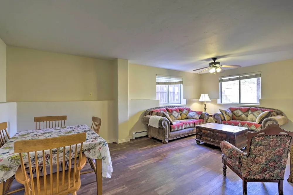 Pet-friendly Grand Junction Townhome w/ Yard!