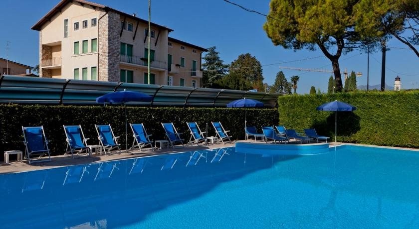 Hotel Idania