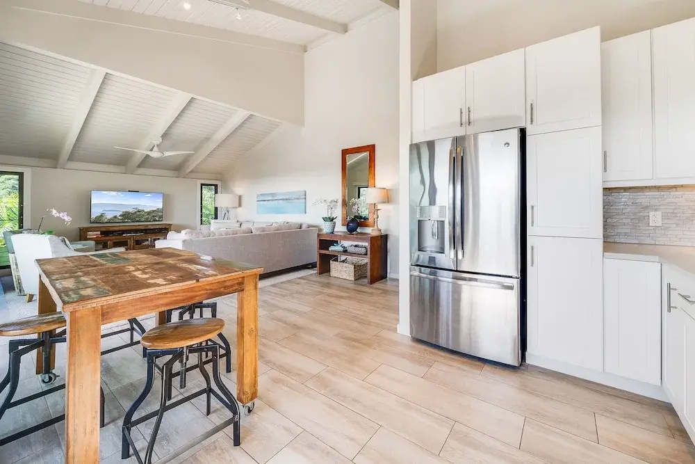 Extraordinary Molokini Views, Spectacular Renovation, New Split AC, Ocean Views