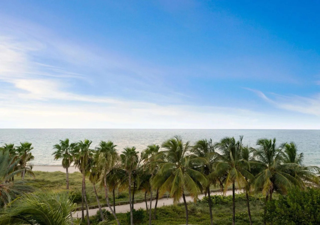 Broadmore Miami Beach