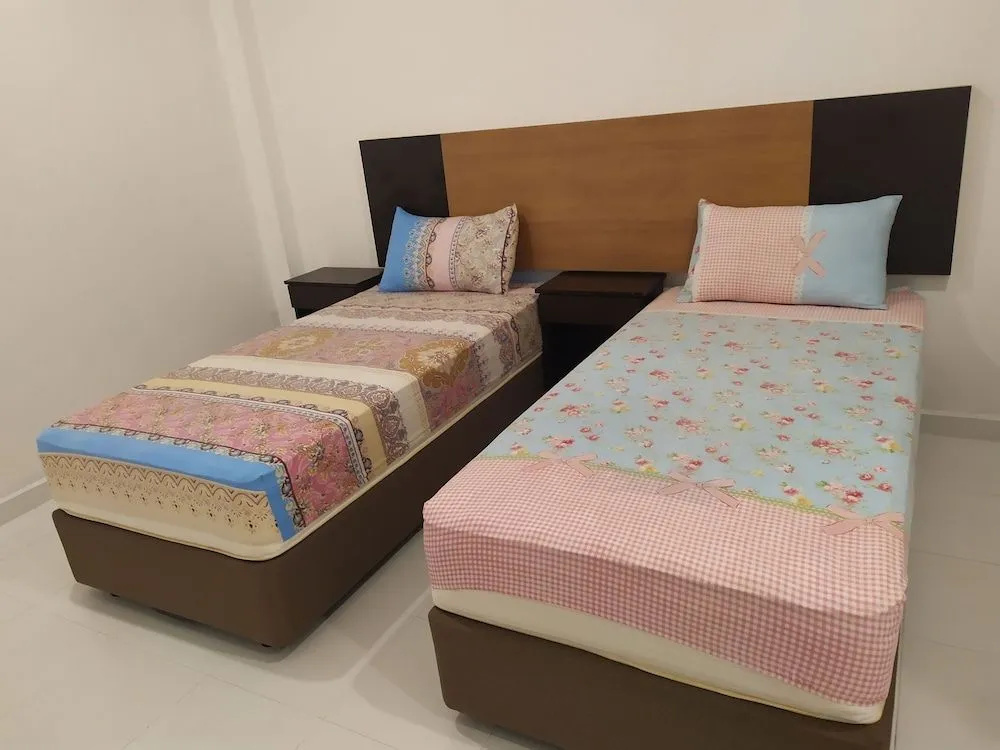OYO 89888 Dz Residence Guest House