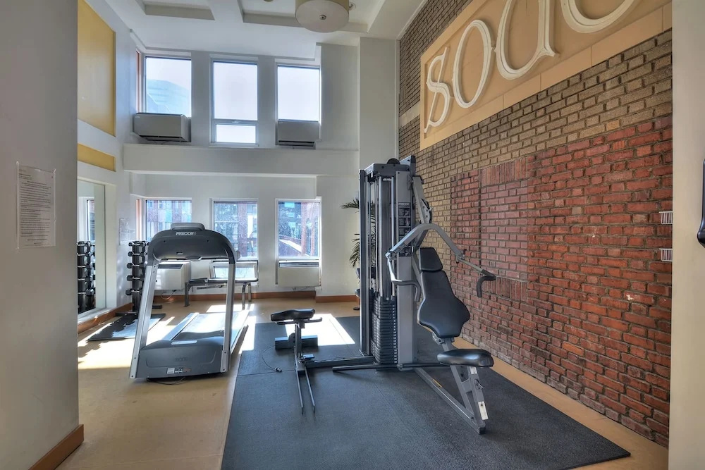 2 Floor Mezzanine Condo Near Convention Center