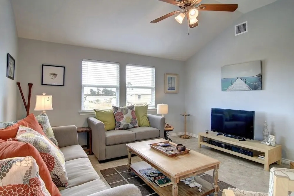 Into The Mystic - 3 Br Home