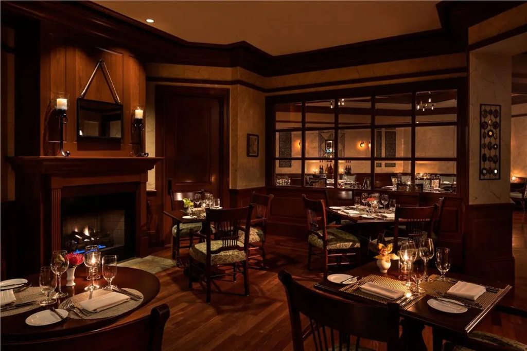The Ritz-Carlton Naples, Tiburon