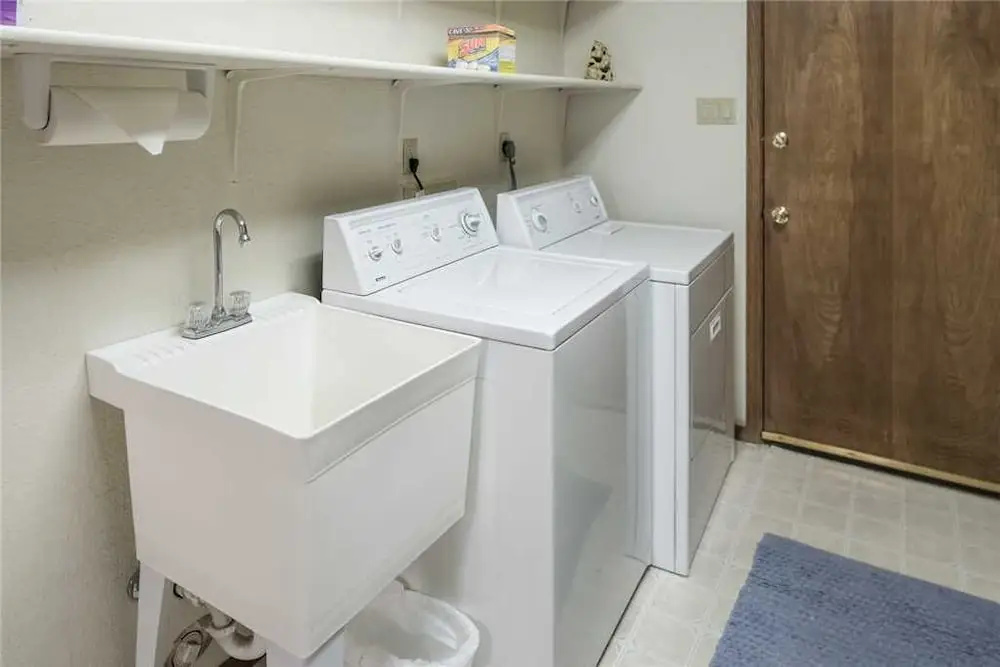 Amys Little Ponderosa - Three Bedroom Cabin