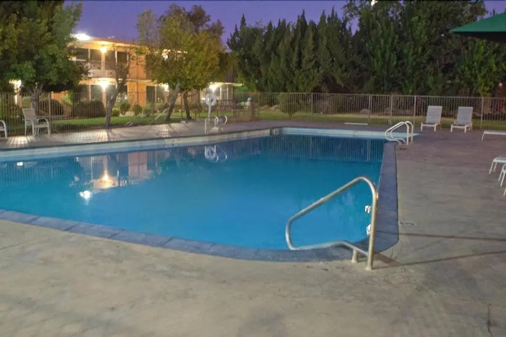 Ashlan Inn Hotel