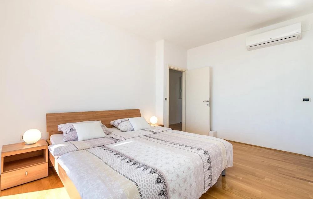 Nice Home In Lovran With Sauna