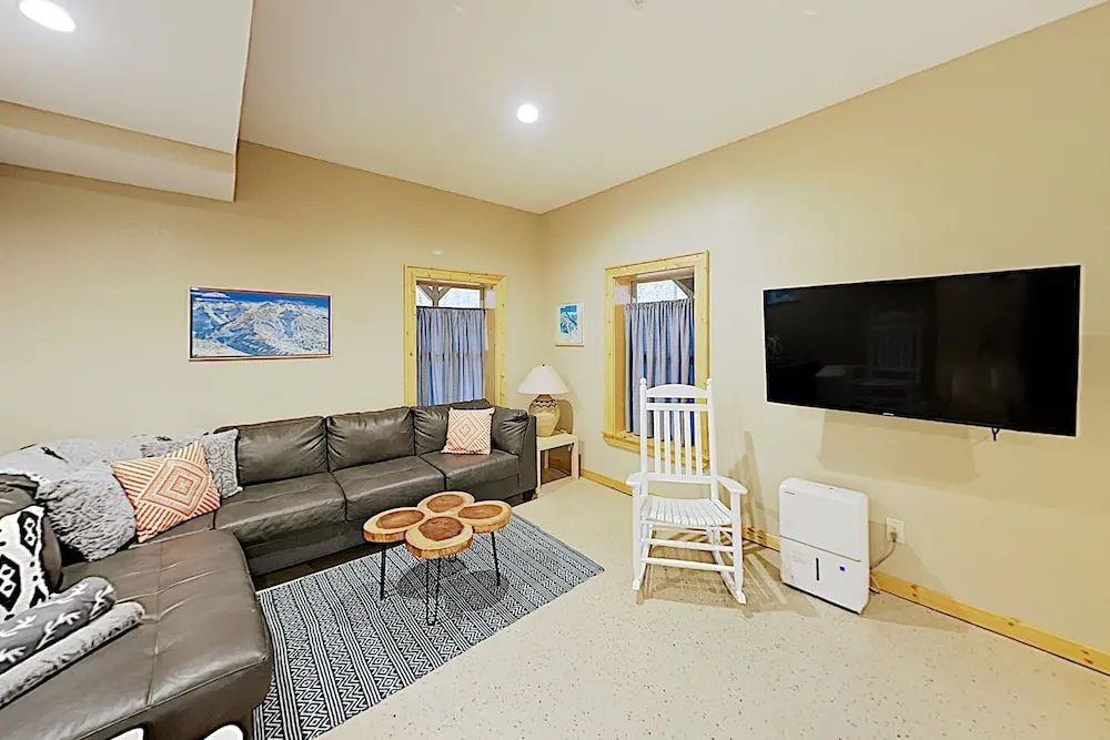 Mountain-chic W/ Fireplace & Wraparound Deck! 4 Bedroom Home