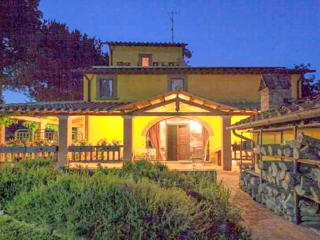Cottage in Tuscany With Pool & Sauna