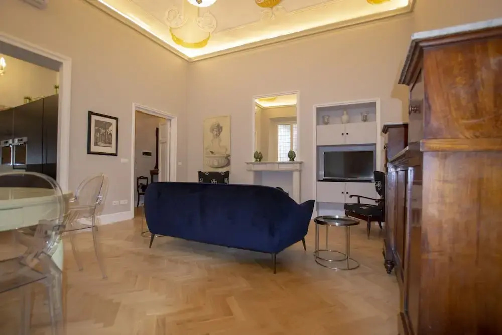Flora Historical Luxury House