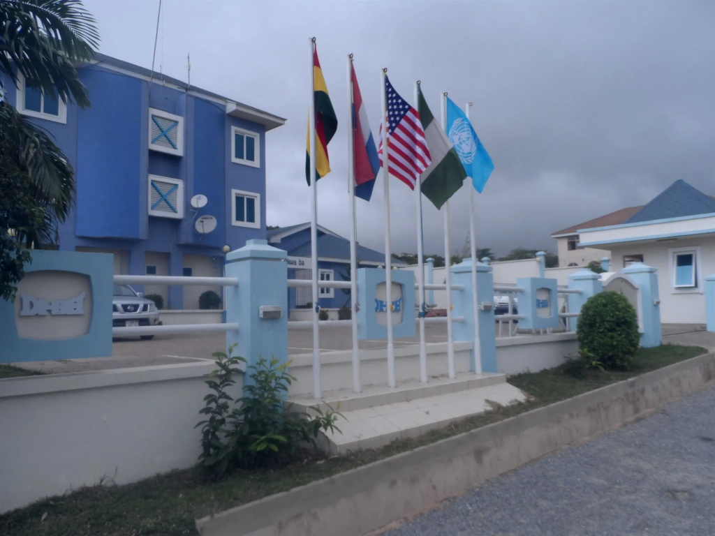 De Holiday Beach Hotel