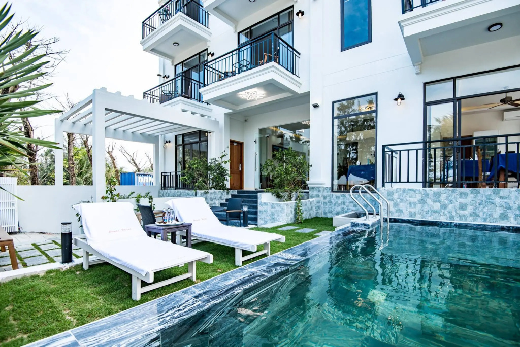 Santa Sea Villa