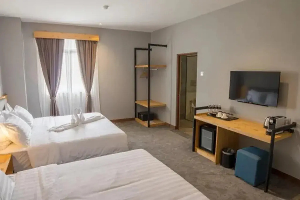 Redpine Boutique Hotel