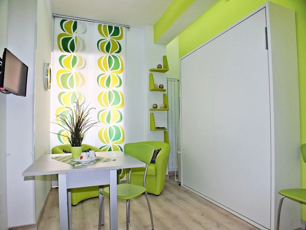 Blaserna House "in the Heart of Shopping in Roma"