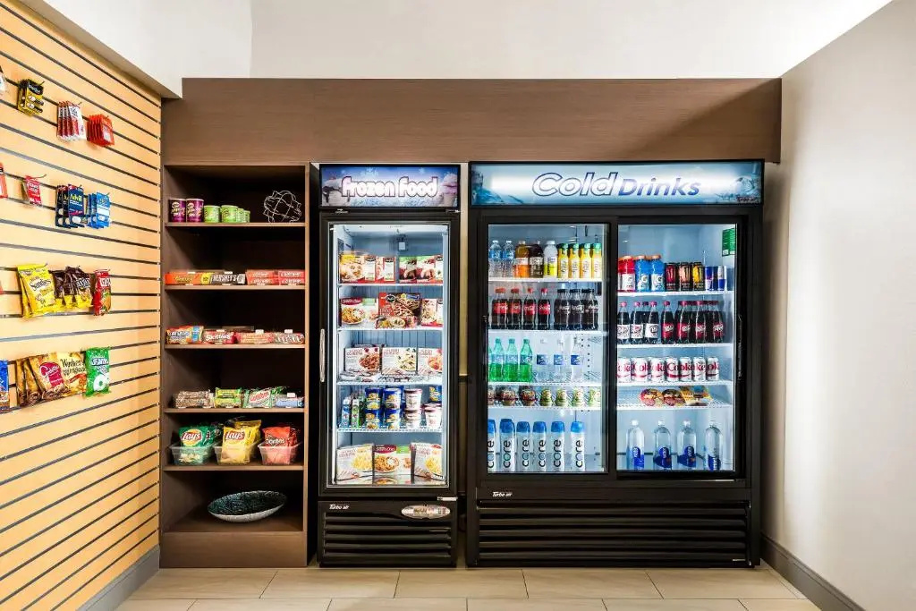 Holiday Inn Express & Suites Charlotte Arpt-Belmont by IHG