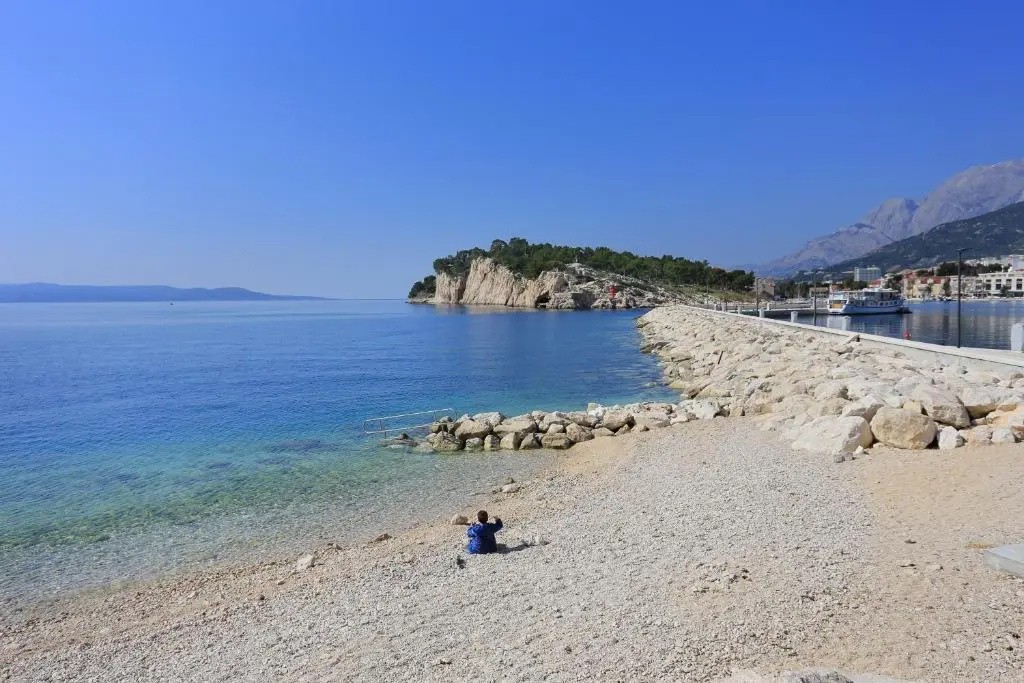 Apartments with WiFi Makarska - 19038