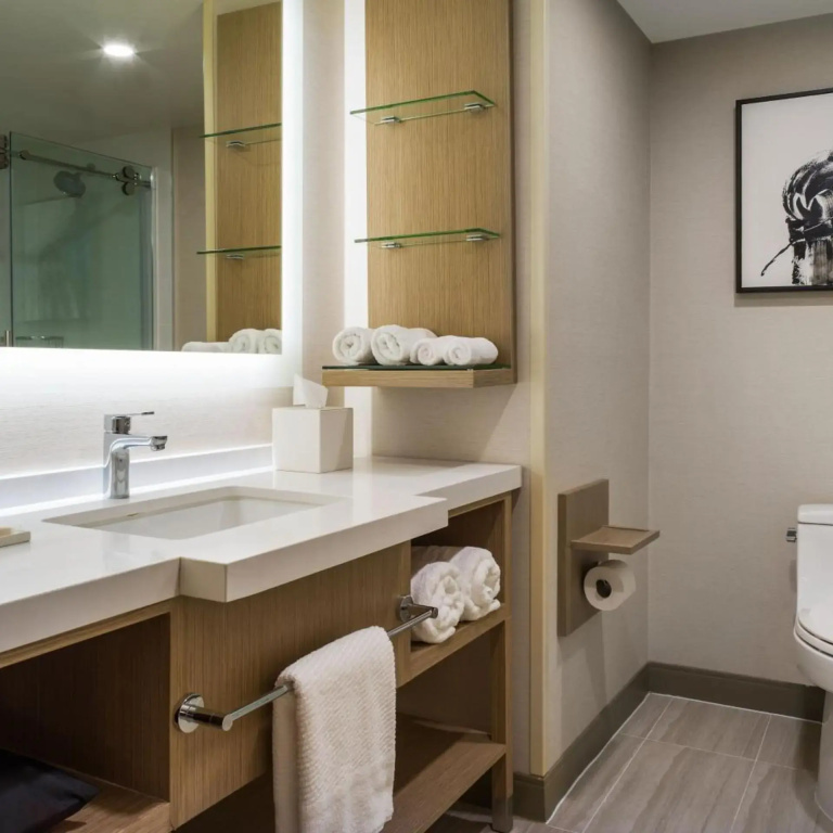 Delta Hotels by Marriott Ontario Airport