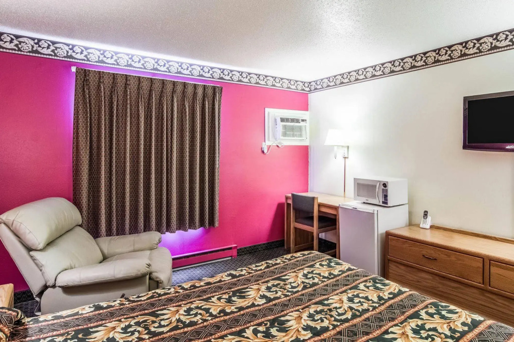 Americas Best Value Inn Fergus Falls
