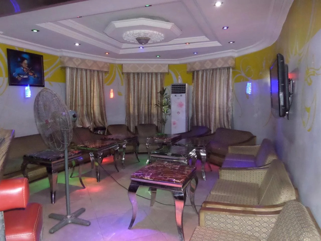 Britannia Hotel and Suites