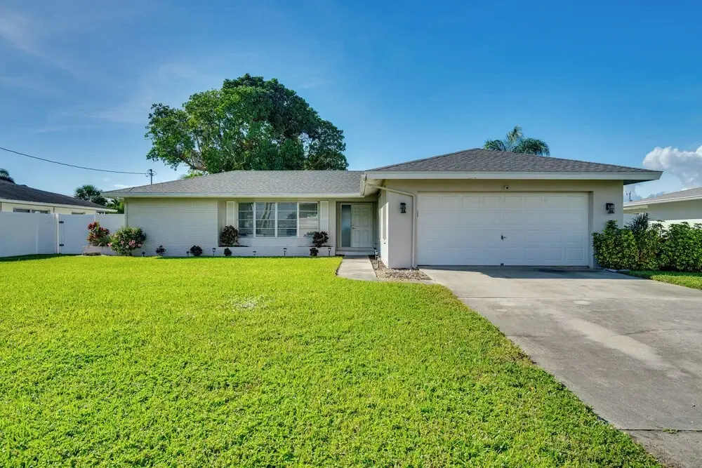 2 Mi to Marina & Beach: Cape Coral Home w/ Dock