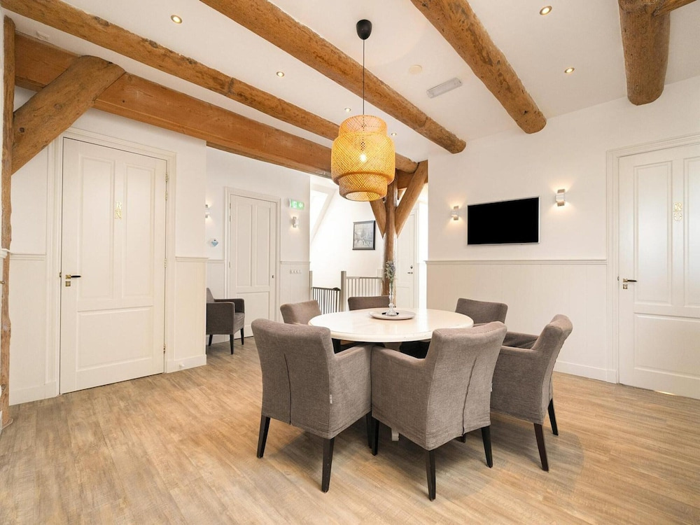 Fantastic Farmhouse for 22 in Callantsoog
