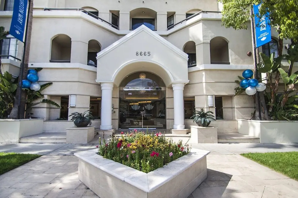 Beverly Hills luxury 2 Bed 2 Bath