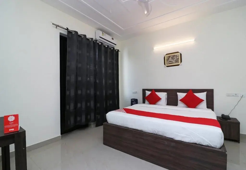 Live Inn By OYO Rooms