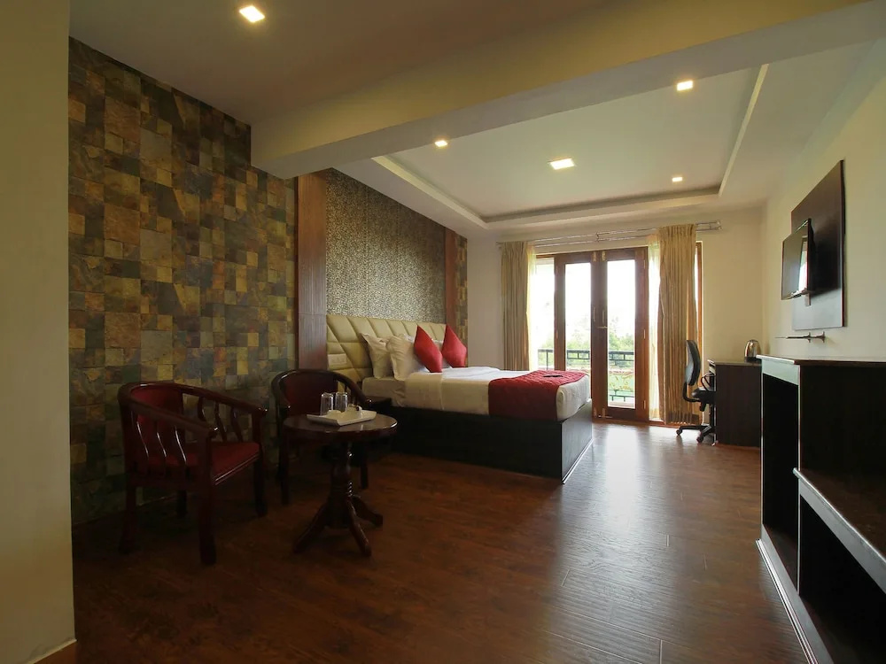 OYO 14653 Vista Suites Doddabetta