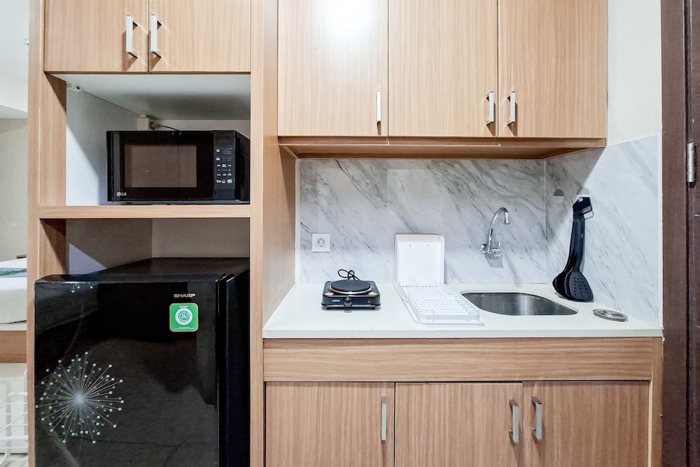 Pleasant Look Studio At Apartment Pacific Garden - Campus Town @Alam Sutera