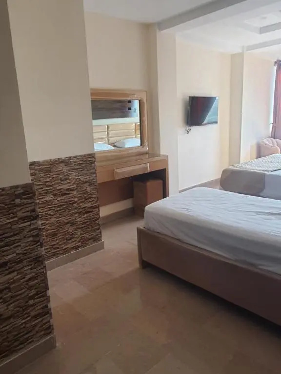 HotelH6