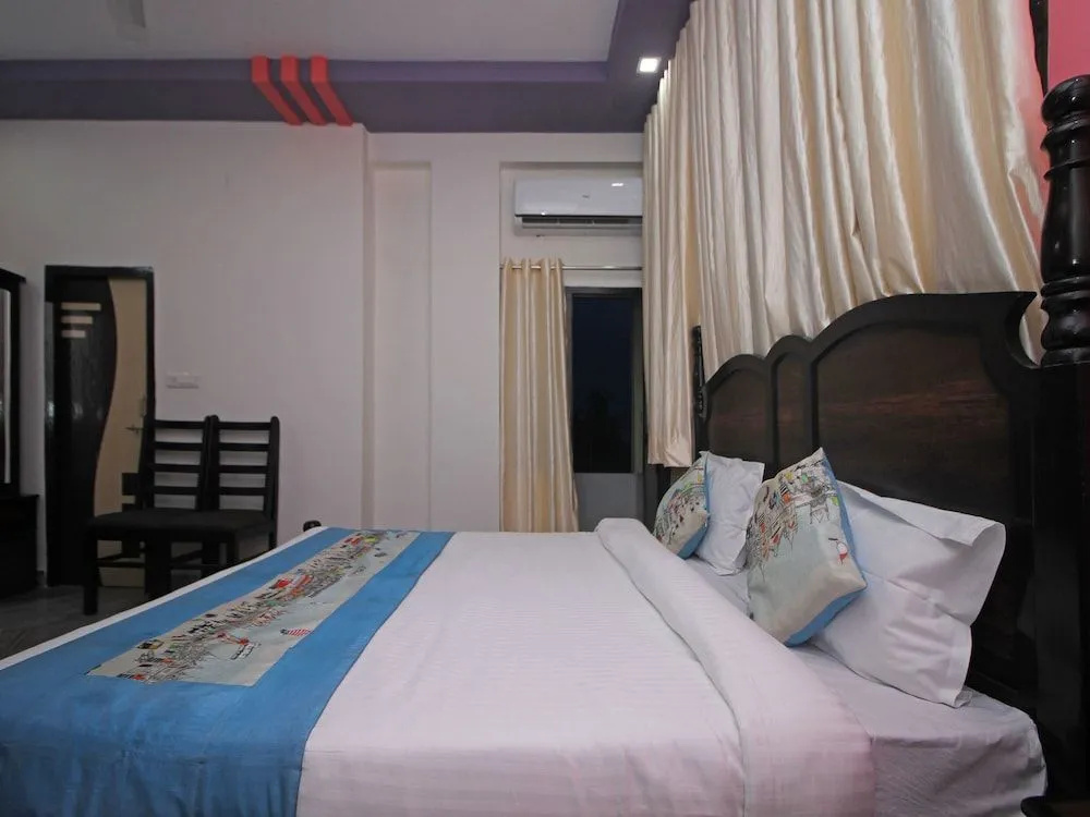 Collection O 9529 Hotel Krishna Palace