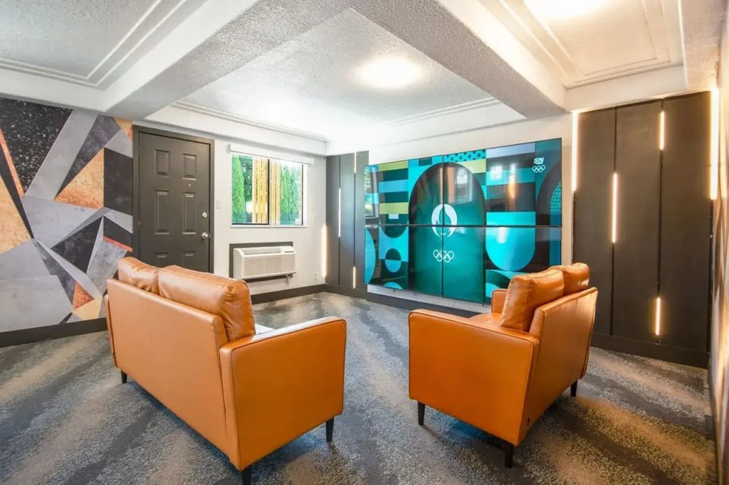 Coast Courtenay Hotel