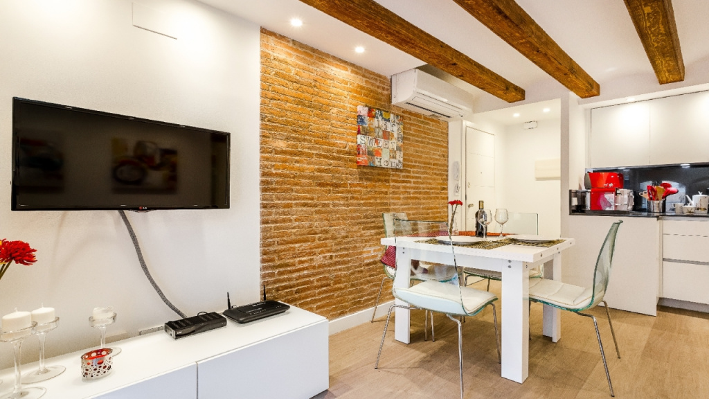 UD Apartments - Vintage Suite 1 (2BR) - MID TERM RENTALS