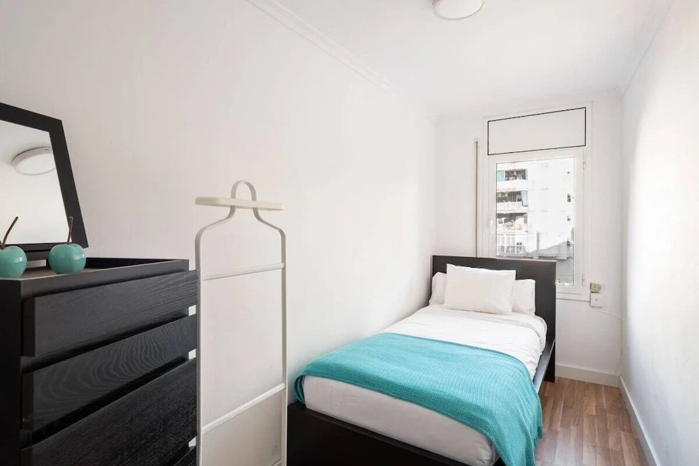 Brand new Elegant 3 Bedroom Apartment