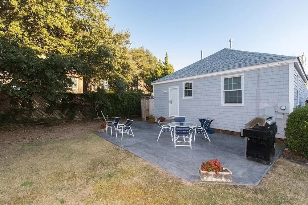 Kloeppel 3 Bedroom Home by Redawning