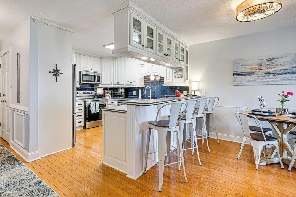 Ocean Access & Balcony: Surfside Beach Condo