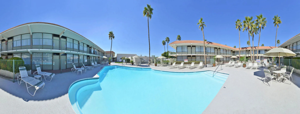 Ramada by Wyndham Mesa Downtown