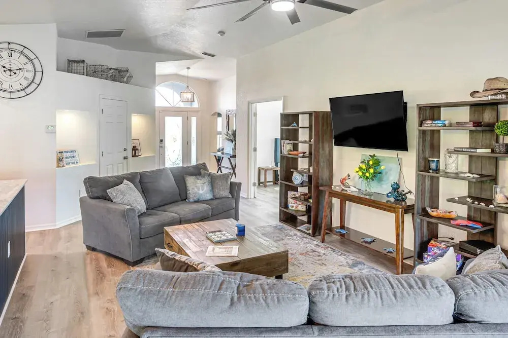 Swim, Golf & Hike: Family Home in Rotonda West!