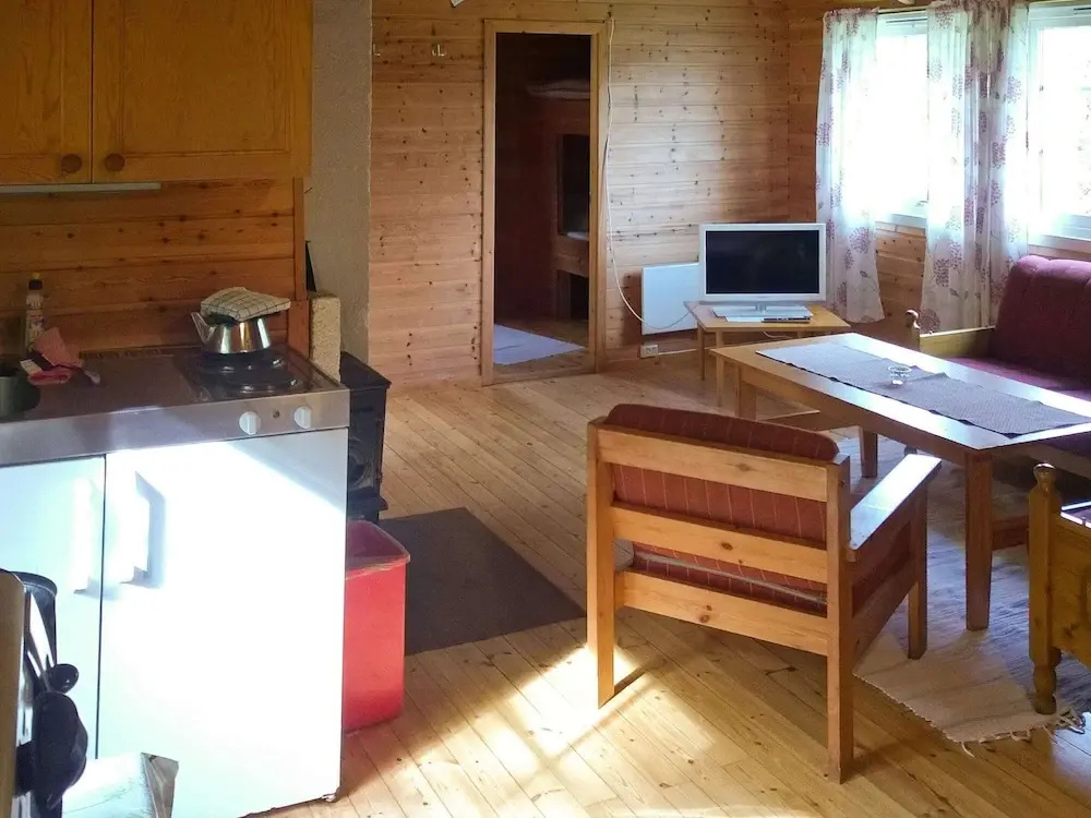 6 person holiday home in Engavågen