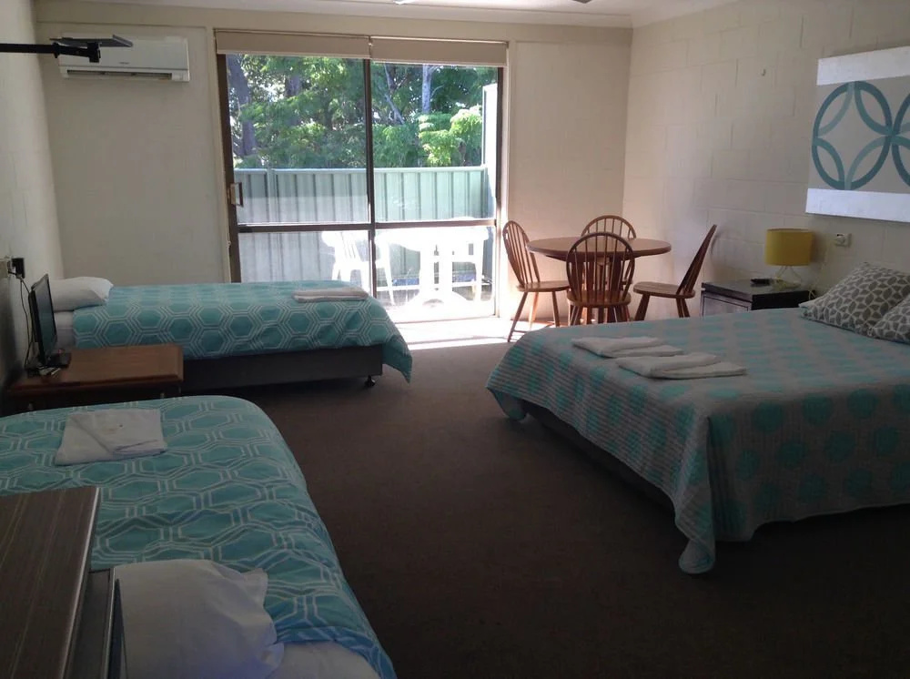 Yonggang Business Hotel