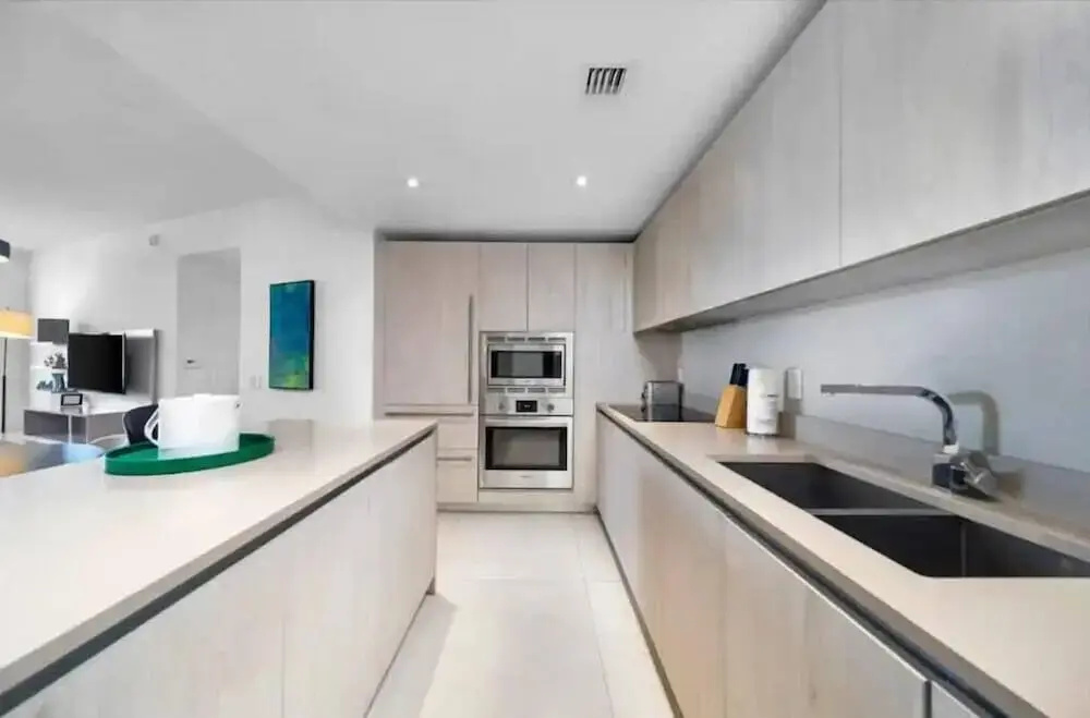 Beautiful Hyde Resort Luxe 2BR Private Beachfront