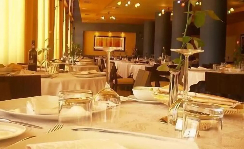 Meridian Hotel